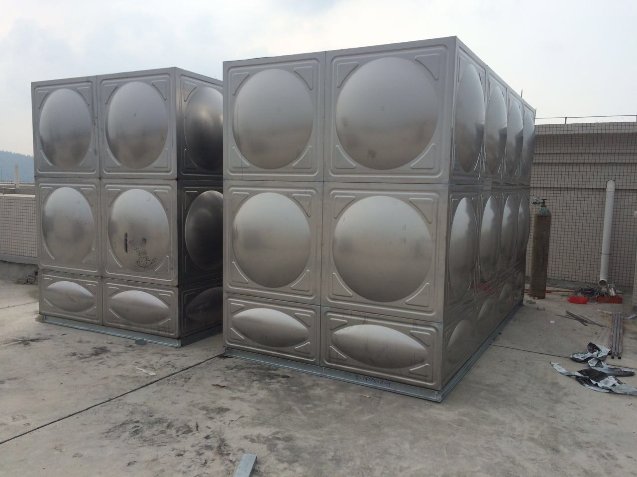 消防水箱与不锈钢保温水箱、方形生活水箱的选型与应用分析